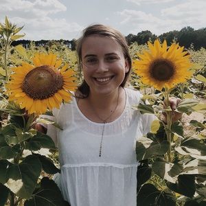 Meet your Posher, Caroline